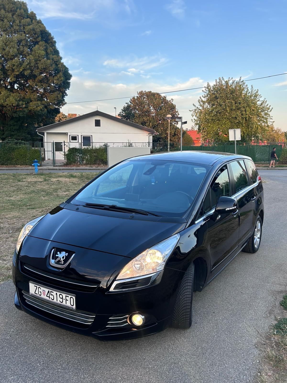 Peugeot 5008 1,6 HDi *AUTOMATIC* 7 Sjedala, fotografija 2
