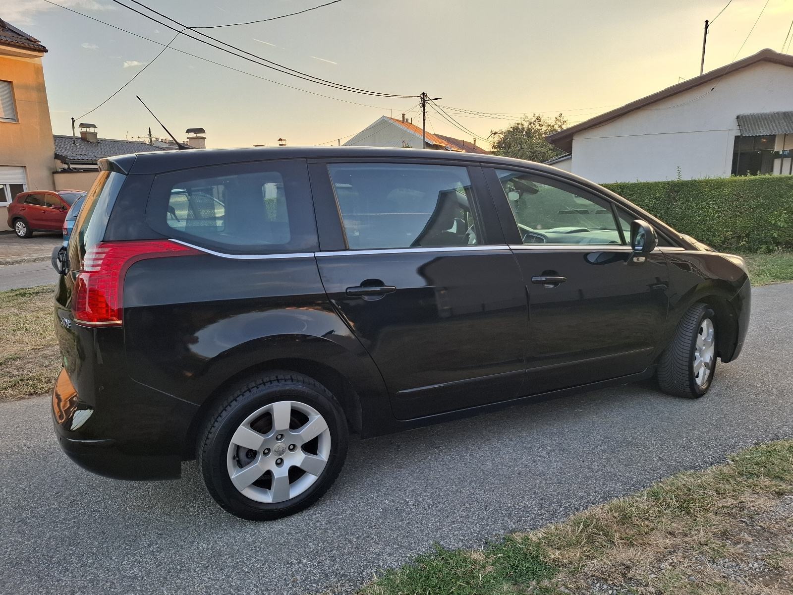 Peugeot 5008 1,6 HDi *AUTOMATIC* 7 Sjedala, fotografija 7