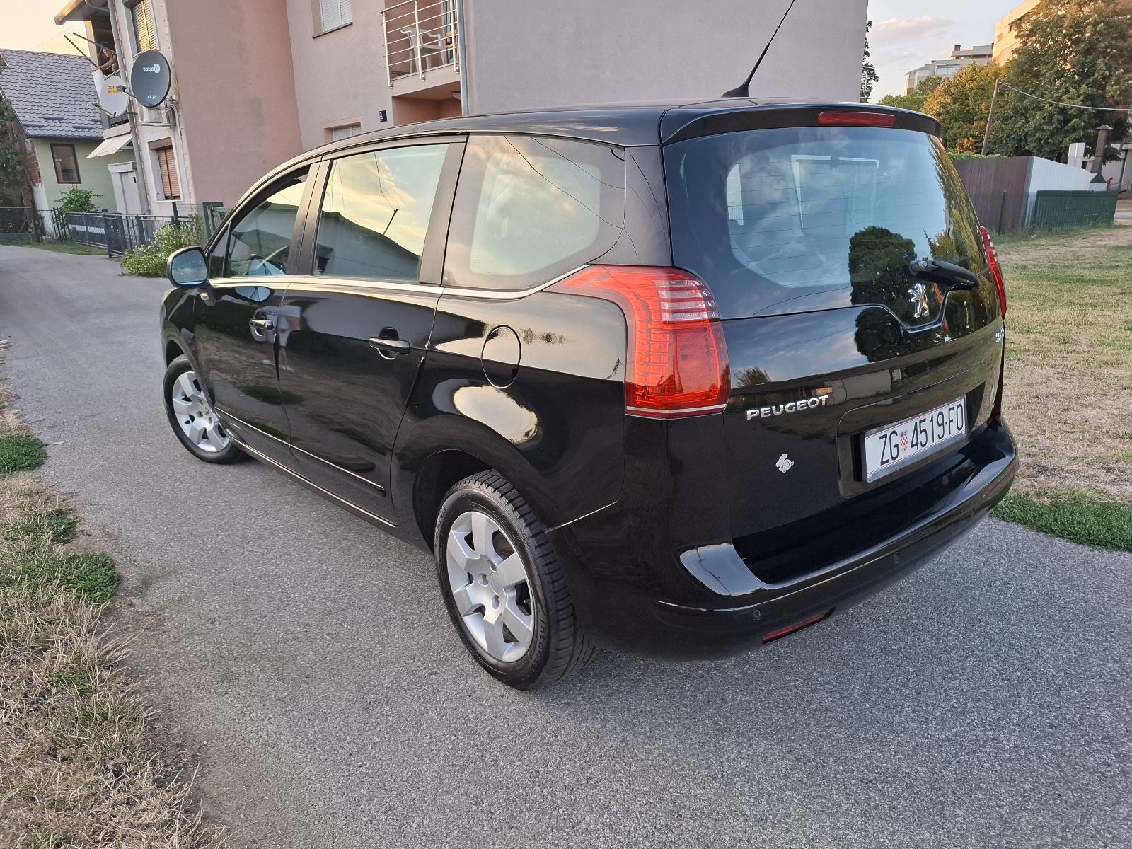 Peugeot 5008 1,6 HDi *AUTOMATIC* 7 Sjedala, fotografija 6