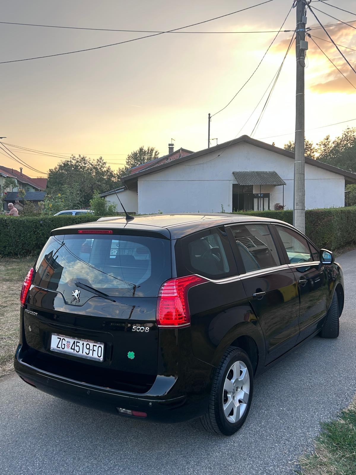 Peugeot 5008 1,6 HDi *AUTOMATIC* 7 Sjedala, fotografija 17