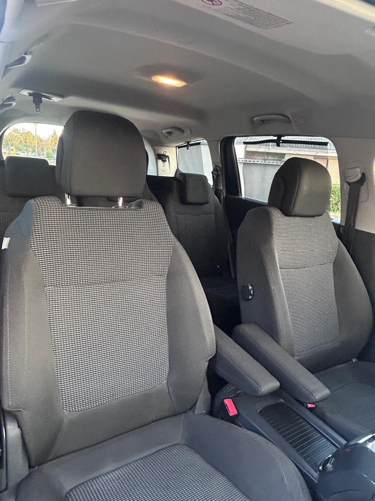 Peugeot 5008 1,6 HDi *AUTOMATIC* 7 Sjedala, fotografija 19