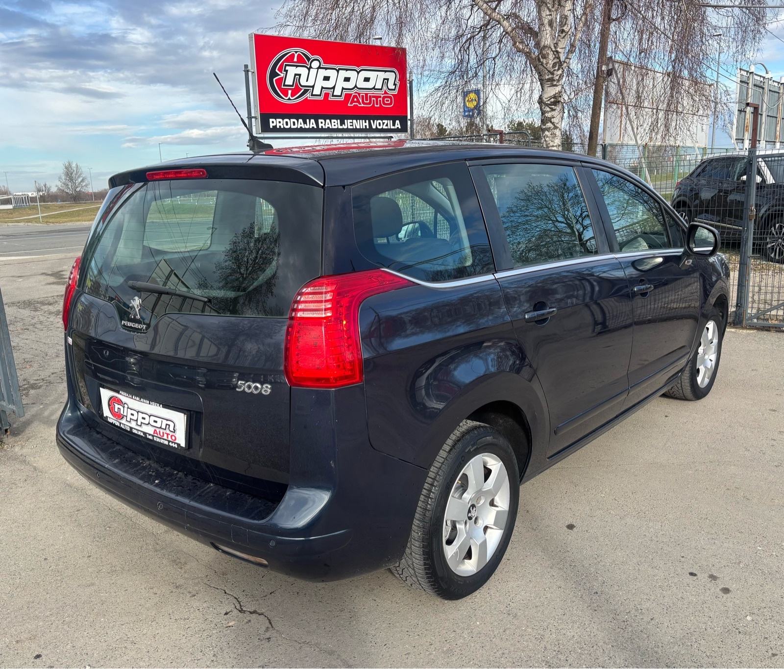 Peugeot 5008 1,6 HDi PANORAMA - NAVI - AUT.DVOZ.KLIMA - ALU, fotografija 6