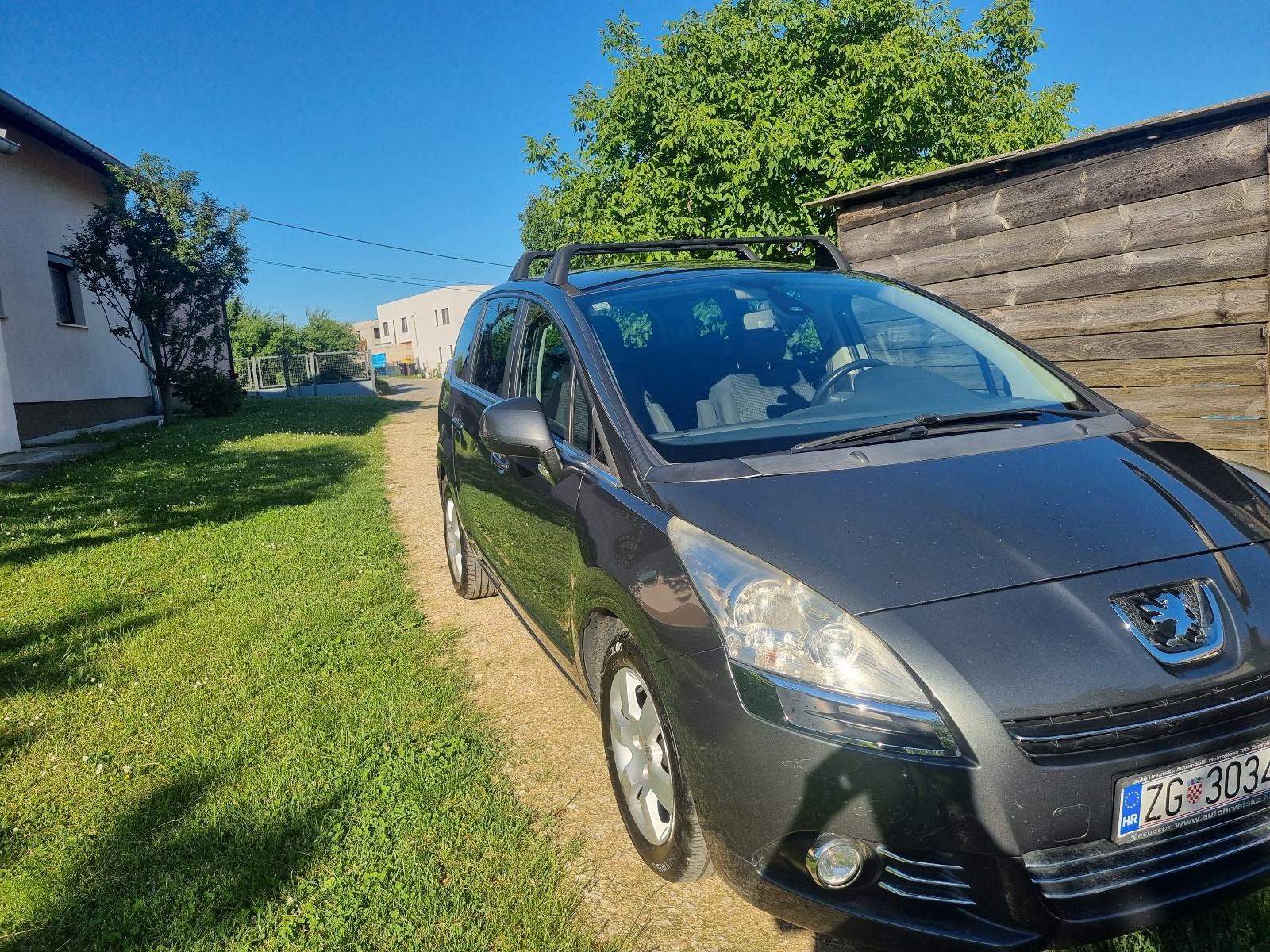 Peugeot 5008 1,6 HDi, 7 sjedala, reg. 06.2027., fotografija 8