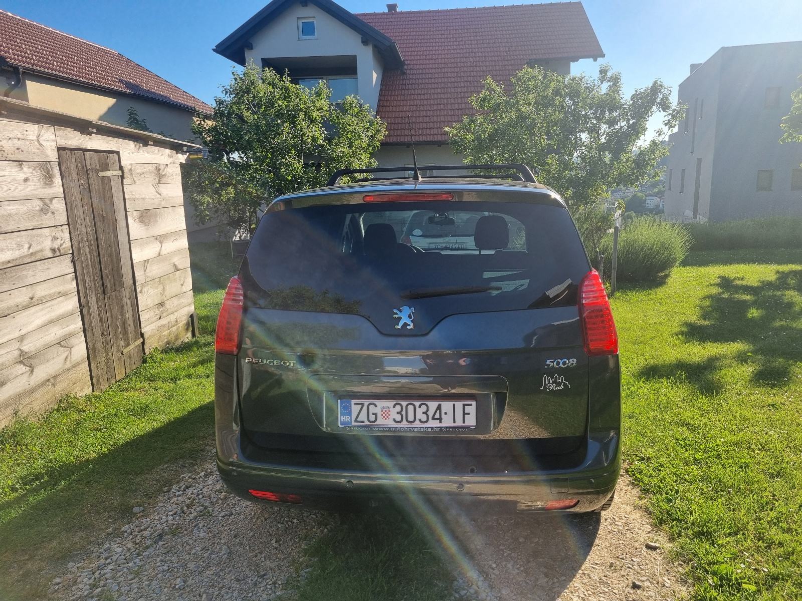 Peugeot 5008 1,6 HDi, 7 sjedala, reg. 06.2027., fotografija 2