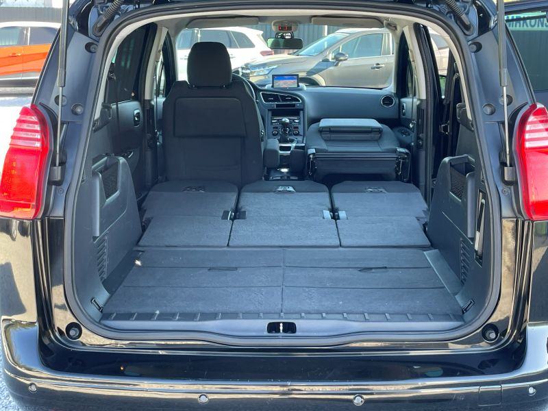 Peugeot 5008 1,6 HDi *S & Style* Reg do 01/2027* Servisna + računi*, fotografija 12