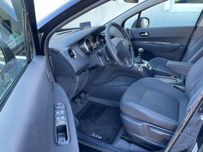 Peugeot 5008 1,6 HDi *S & Style* Reg do 01/2027* Servisna + računi*, fotografija 8