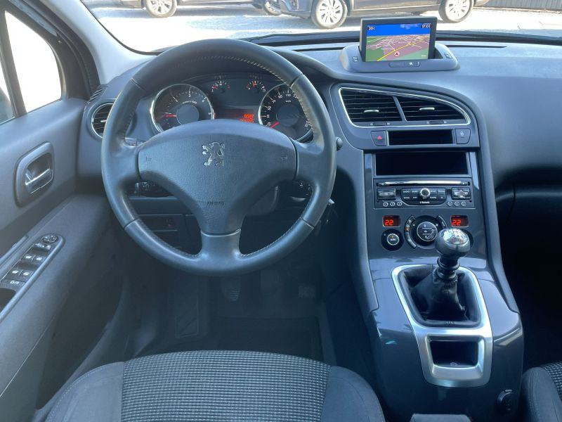 Peugeot 5008 1,6 HDi *S & Style* Reg do 01/2027* Servisna + računi*, fotografija 15