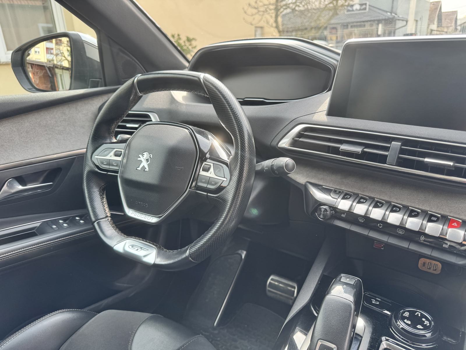 Peugeot 5008 2,0 BlueHDI, 180 KS, ETA 8, 7 Sjedalo, Panorama, 360 Cam, fotografija 3