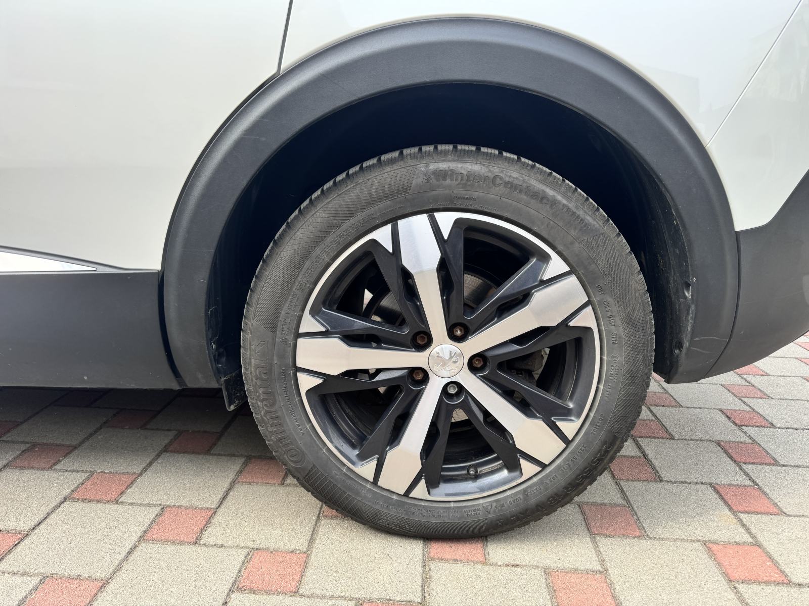 Peugeot 5008 2,0 BlueHDI, 180 KS, ETA 8, 7 Sjedalo, Panorama, 360 Cam, fotografija 13