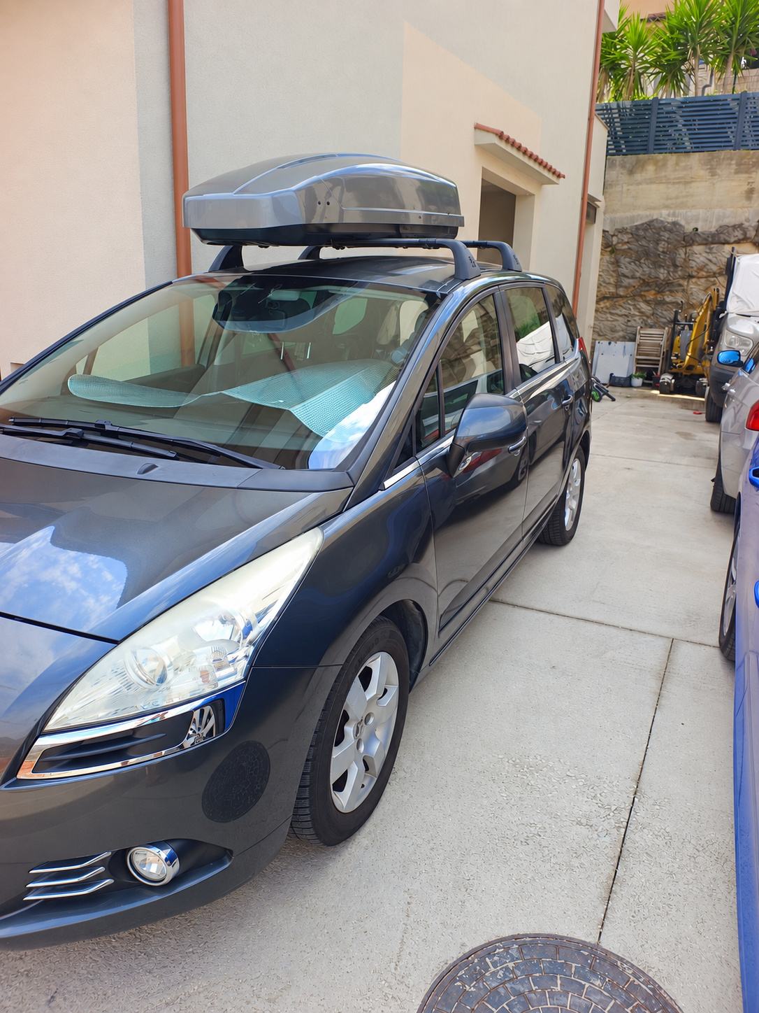 Peugeot 5008 2,0 HDi, HR auto, fotografija 3