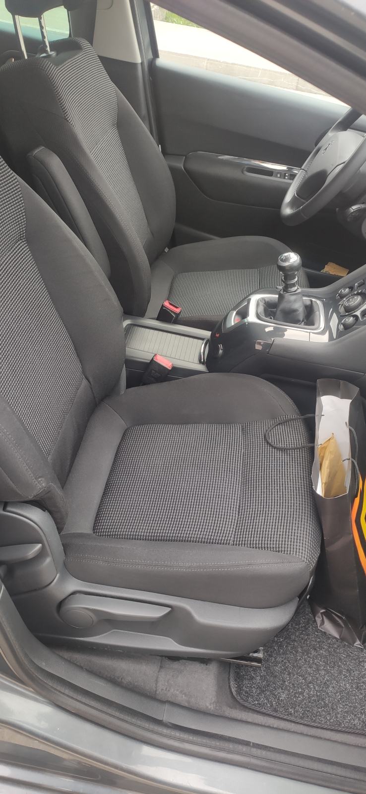 Peugeot 5008 2,0 HDi, HR auto, fotografija 8