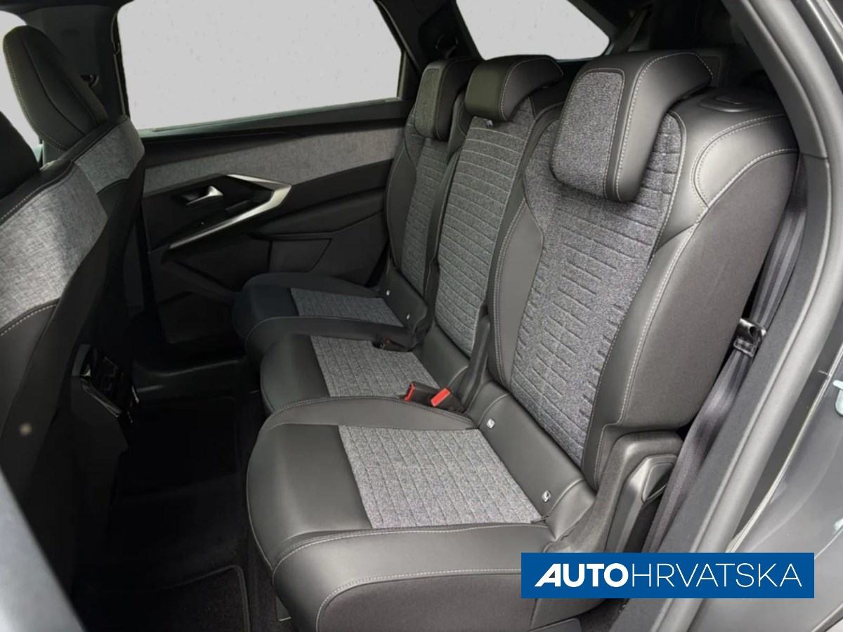 PEUGEOT 5008 ALLURE HYBRID 145 e-DCS6, 39.635,93 € - Akcija, fotografija 11