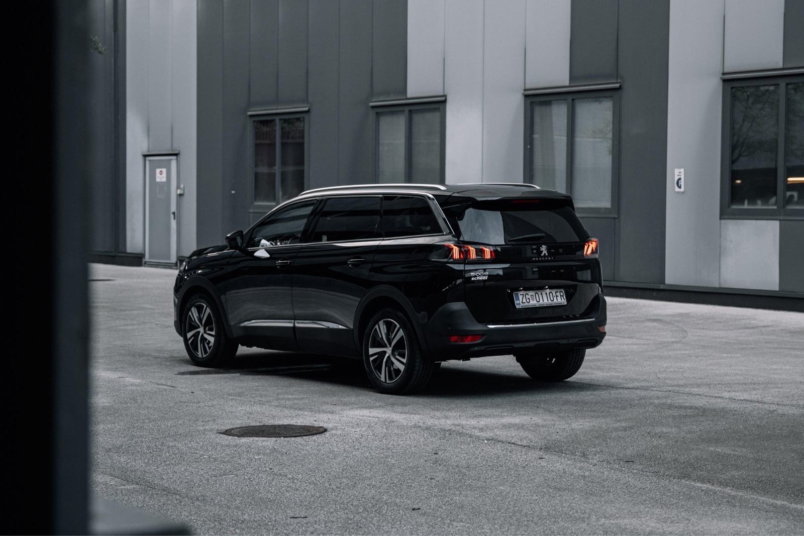 Peugeot 5008 1,5 BlueHDI 96 KW AUTOMATIK 7 SJEDALA, fotografija 18