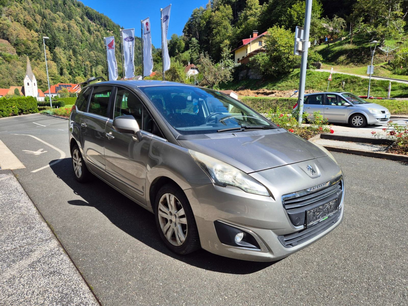 Peugeot 5008 STYLE 1.6 114PS M6-SLO-HUD-KAMERA-PDC-REDNISERVISI, fotografija 2