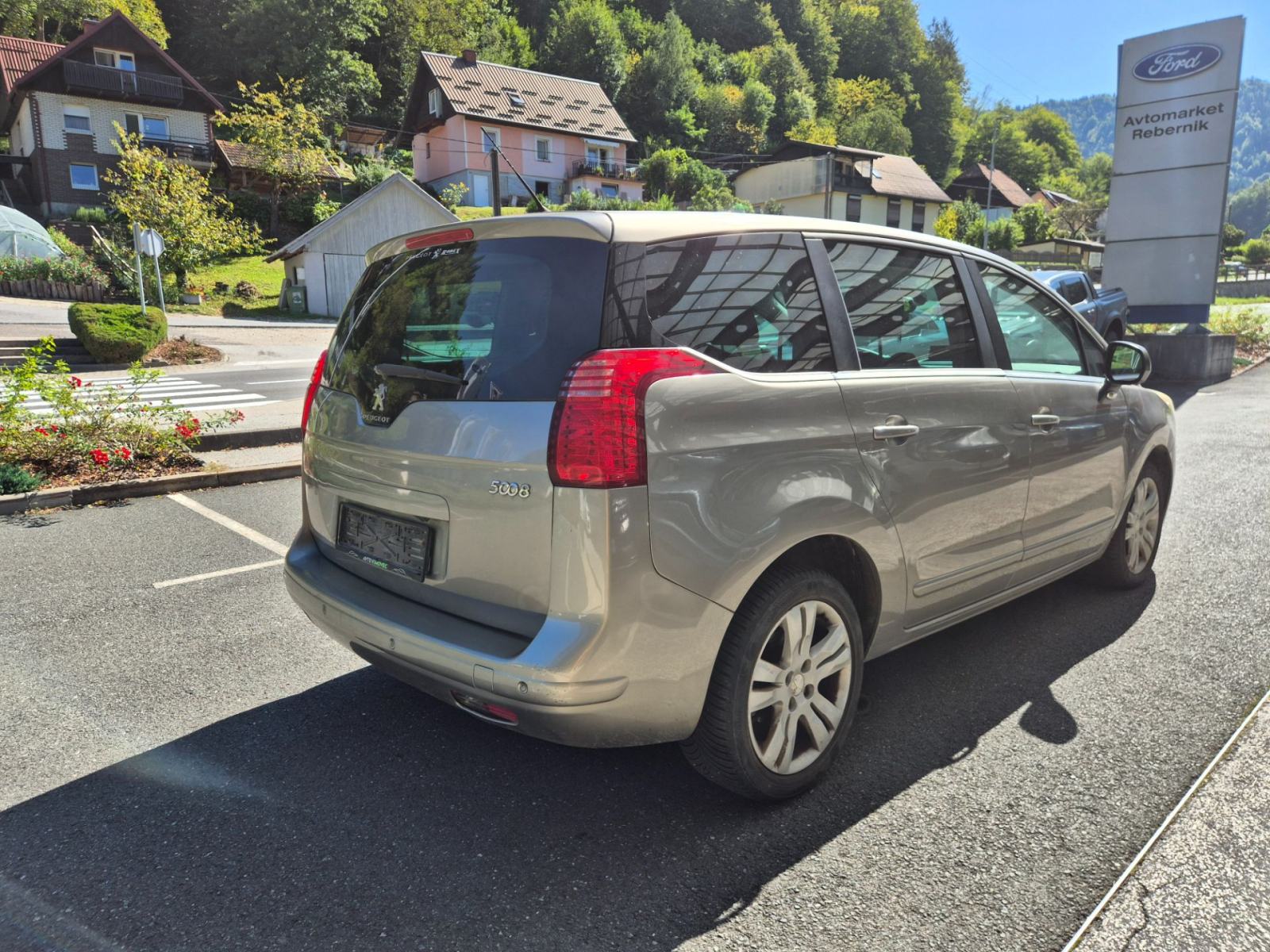Peugeot 5008 STYLE 1.6 114PS M6-SLO-HUD-KAMERA-PDC-REDNISERVISI, fotografija 4