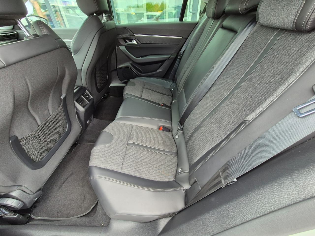 Peugeot 508 508 BlueHDi 130 S&S Allure Aut., fotografija 14