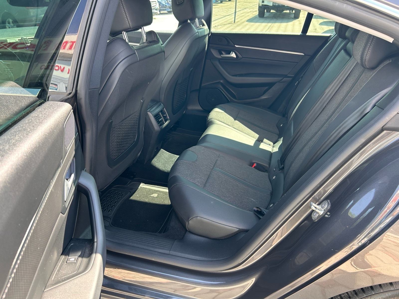 Peugeot 508 1.5 HDi AUTOMATIK 2020.,reg:14.4.2027.,VELIKI SERVIS, NAVI, fotografija 12