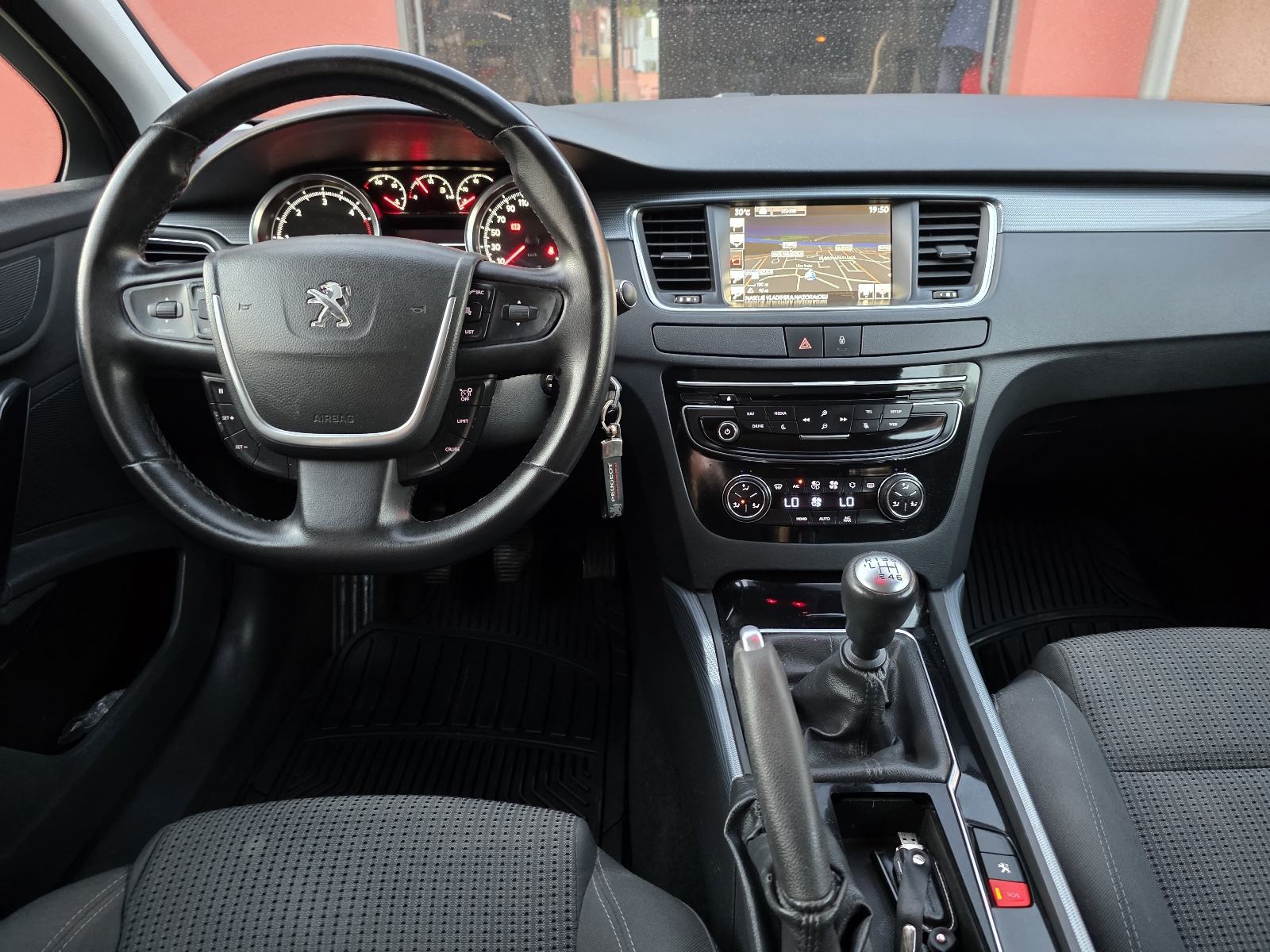 Peugeot 508 1,6 BlueHDi, fotografija 14