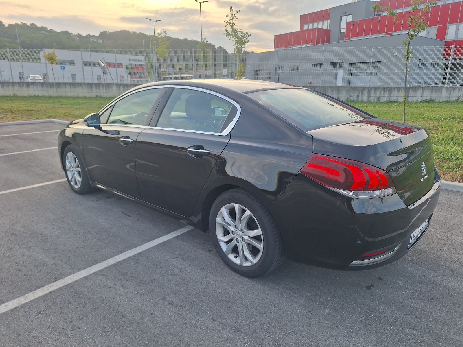 Peugeot 508 2,0 BlueHDi ALLURE LED HR-auto, fotografija 5