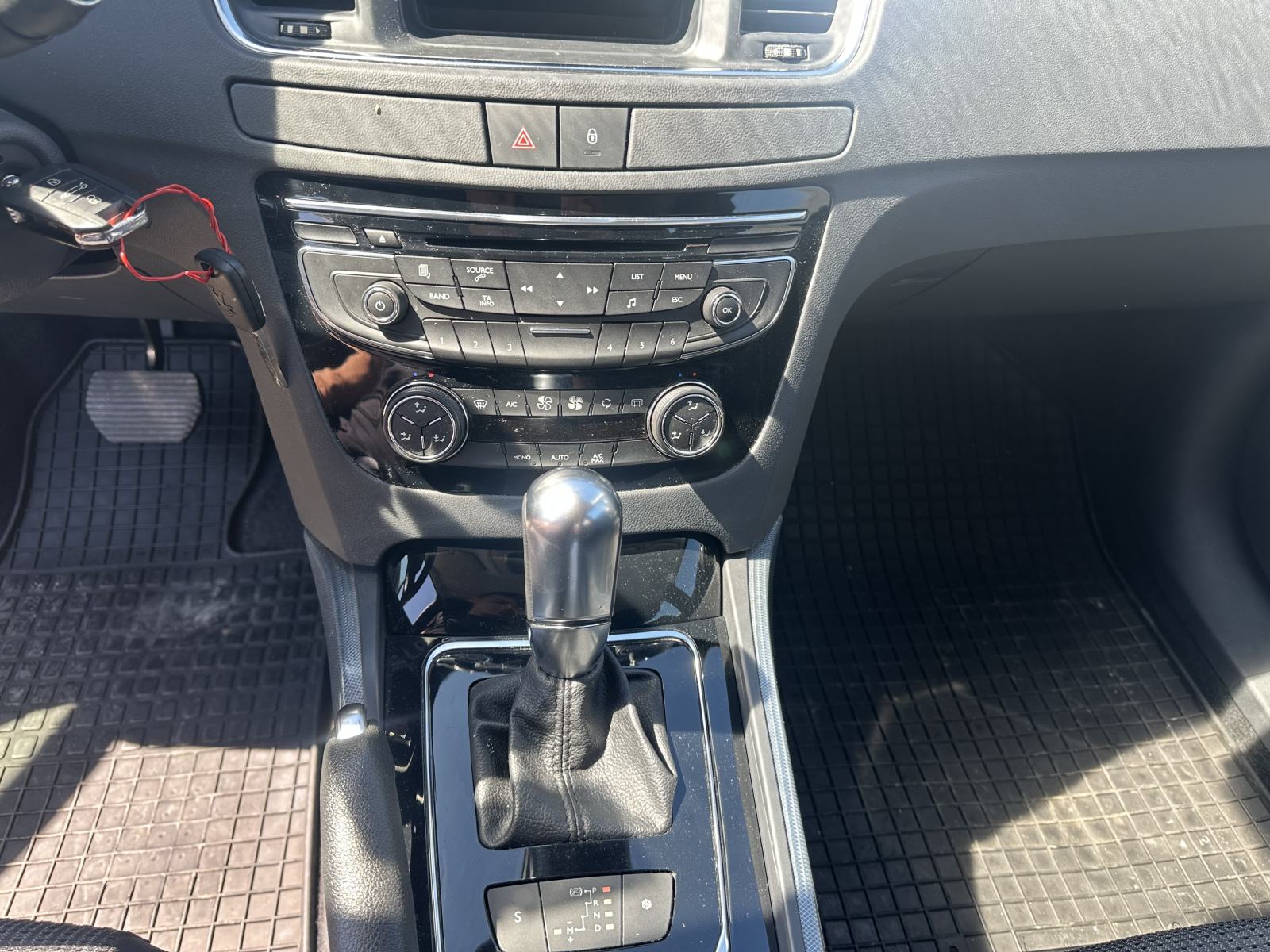 Peugeot 508 2,0 HDi, fotografija 11
