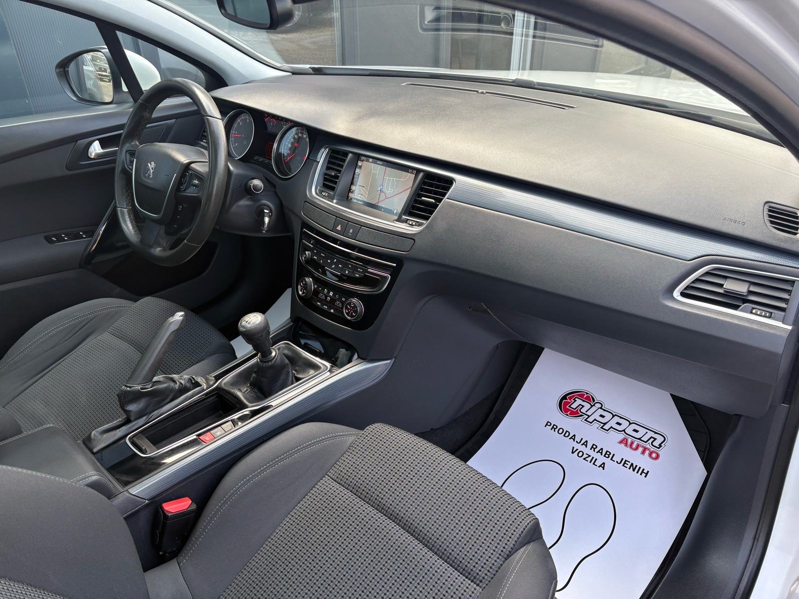 Peugeot 508 SW 1,6 HDI REG:01/2027 - NAVI - PANORAMA - AUTOKREDIT, fotografija 18