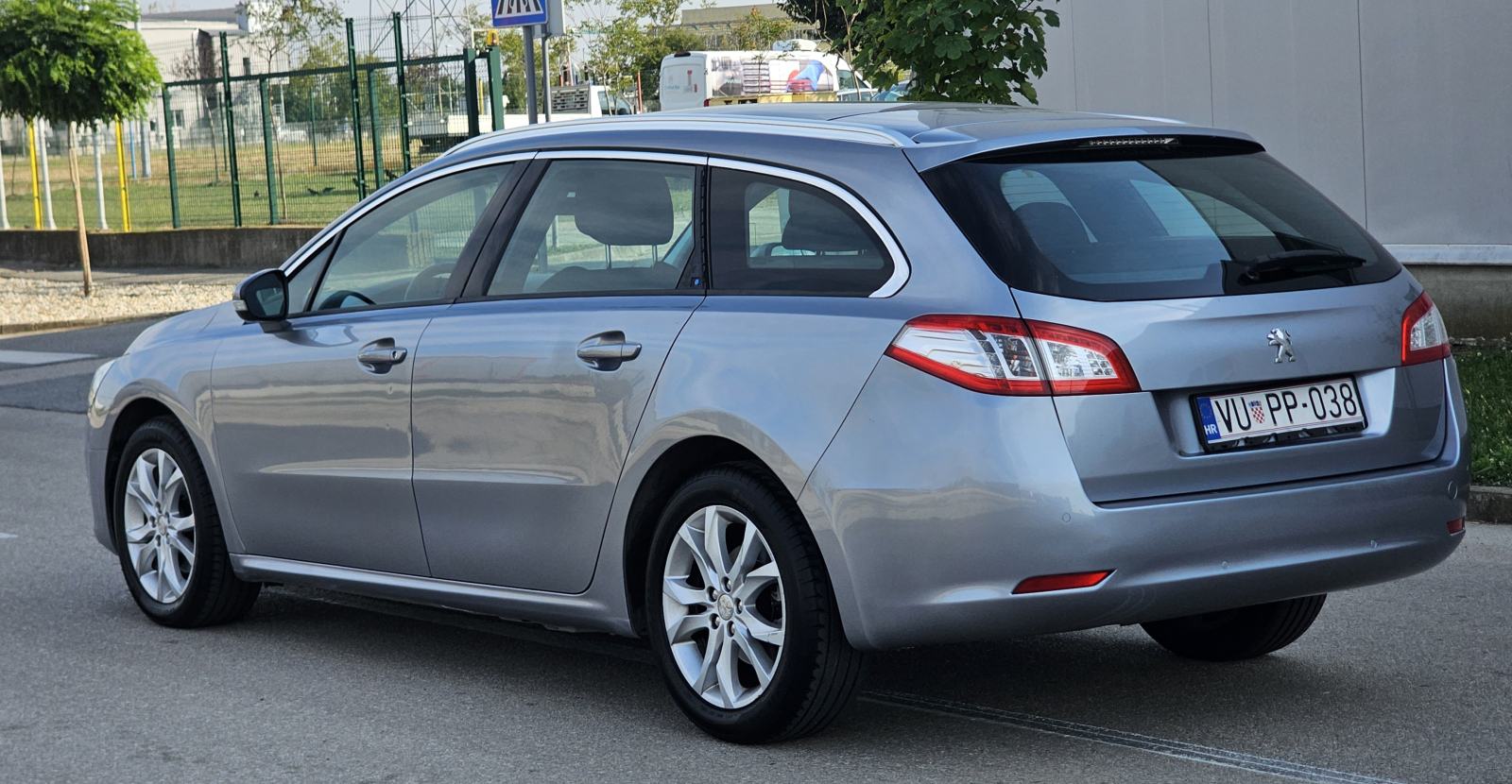 Peugeot 508 SW 2.0 HDI JAMSTVO 12 MJ Panorama,tempomat,Navigacija*, fotografija 5