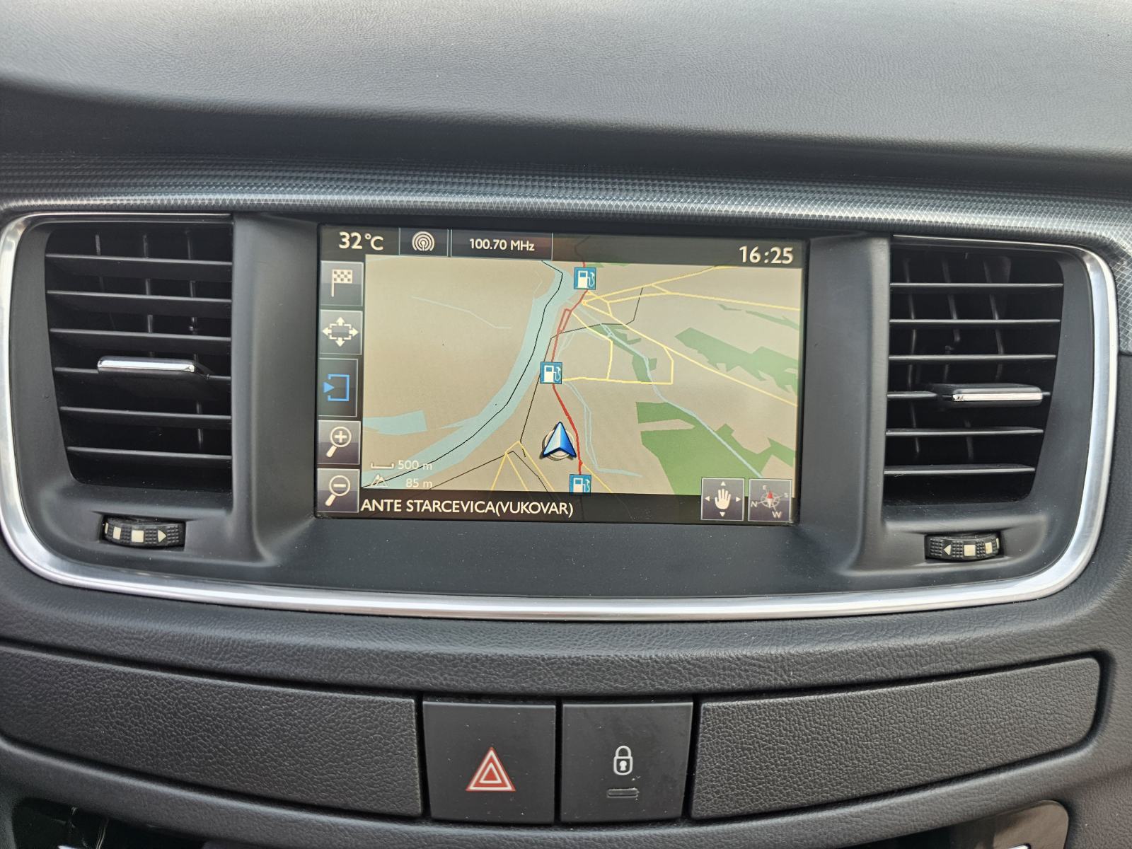 Peugeot 508 SW 2.0 HDI JAMSTVO 12 MJ Panorama,tempomat,Navigacija*, fotografija 9