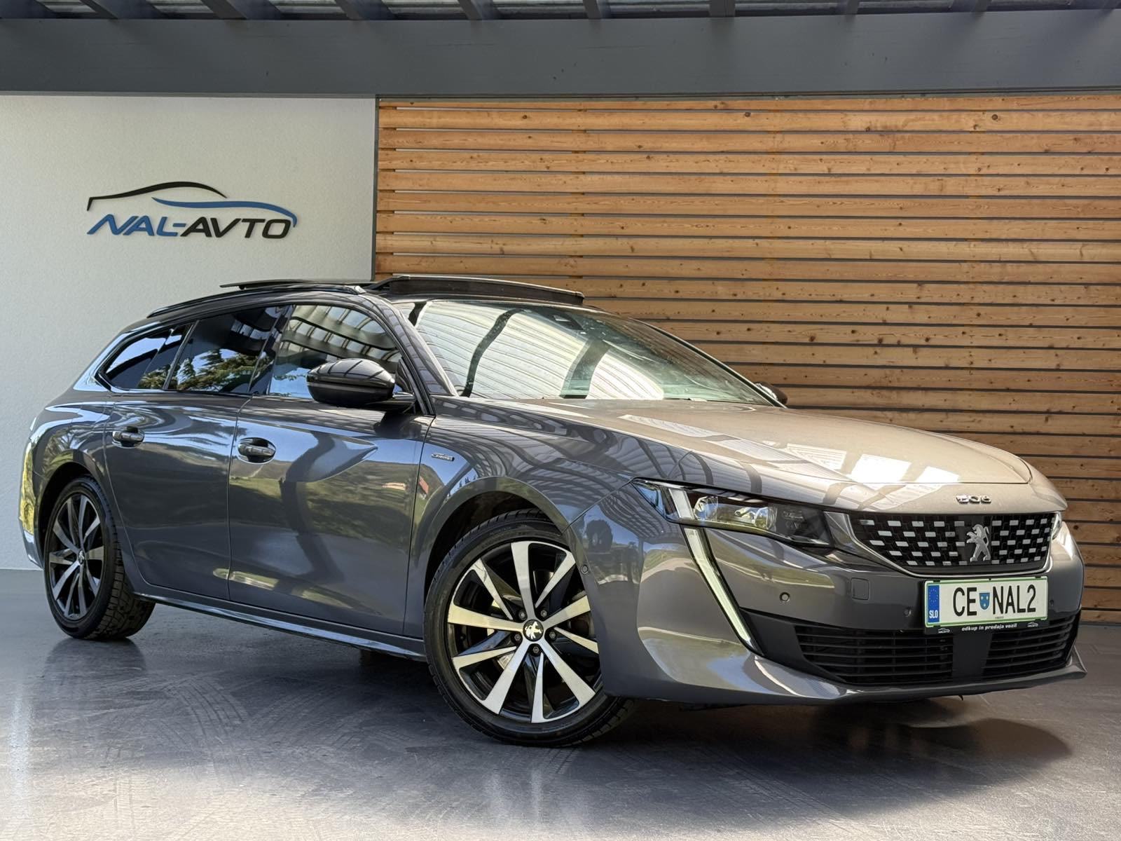 Peugeot 508 SW GT Line -LED-NAVIGACIJA-LANE ASSIST-PANORAMA, fotografija 3