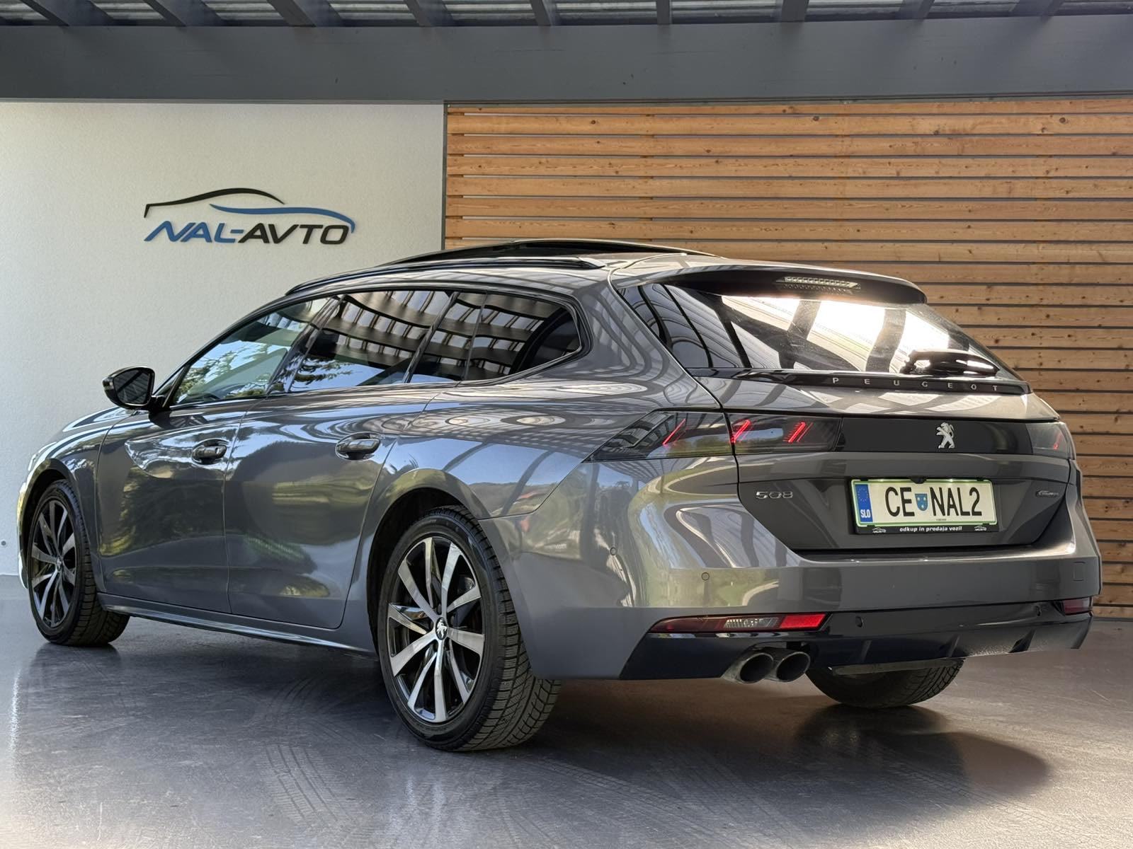 Peugeot 508 SW GT Line -LED-NAVIGACIJA-LANE ASSIST-PANORAMA, fotografija 4