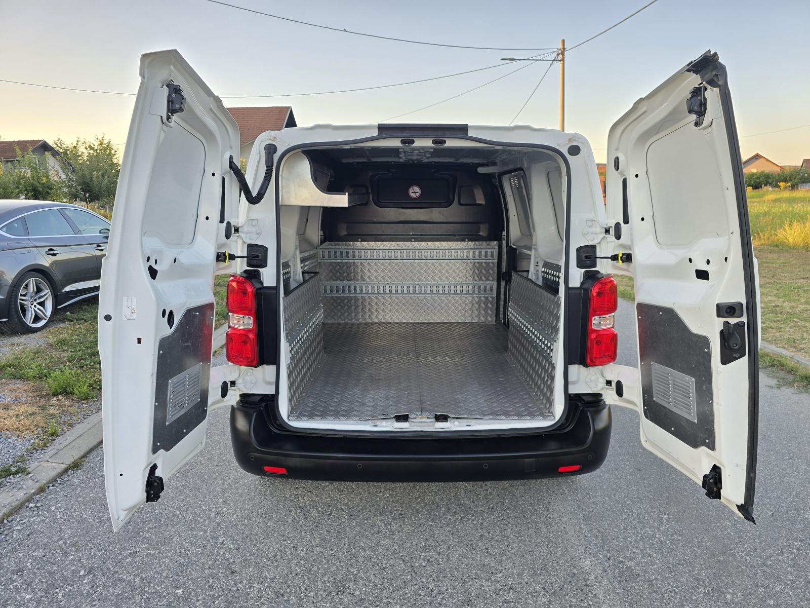 Peugeot Expert 1,5 hdi-2022gd.md-KLIMA-L2-dugački,3sjed,u PDV-u,KARTIC, fotografija 7