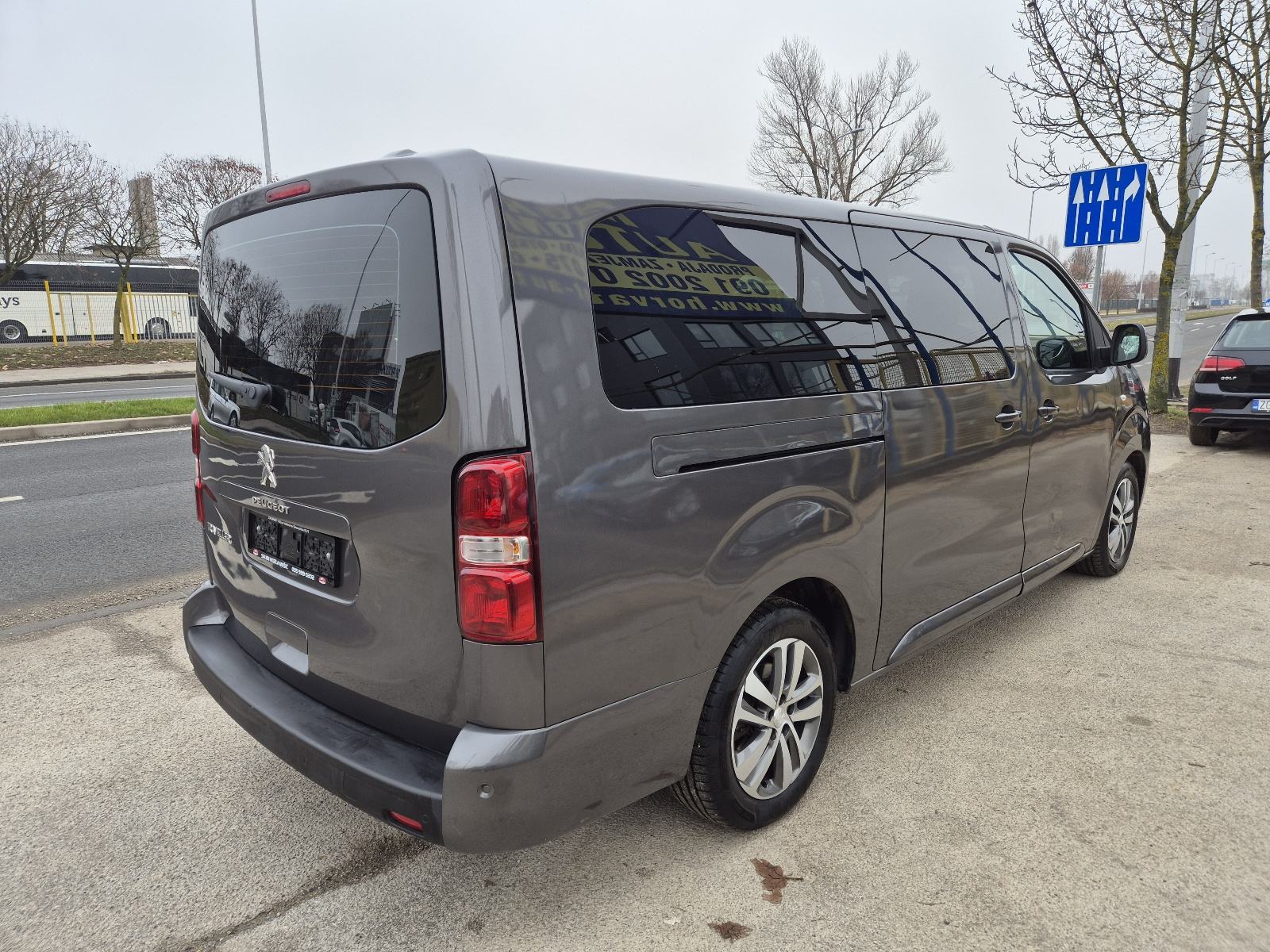 Peugeot Expert Traveller 2.0 BHDI automatik, 8+1 sjedala, garancija.., fotografija 7