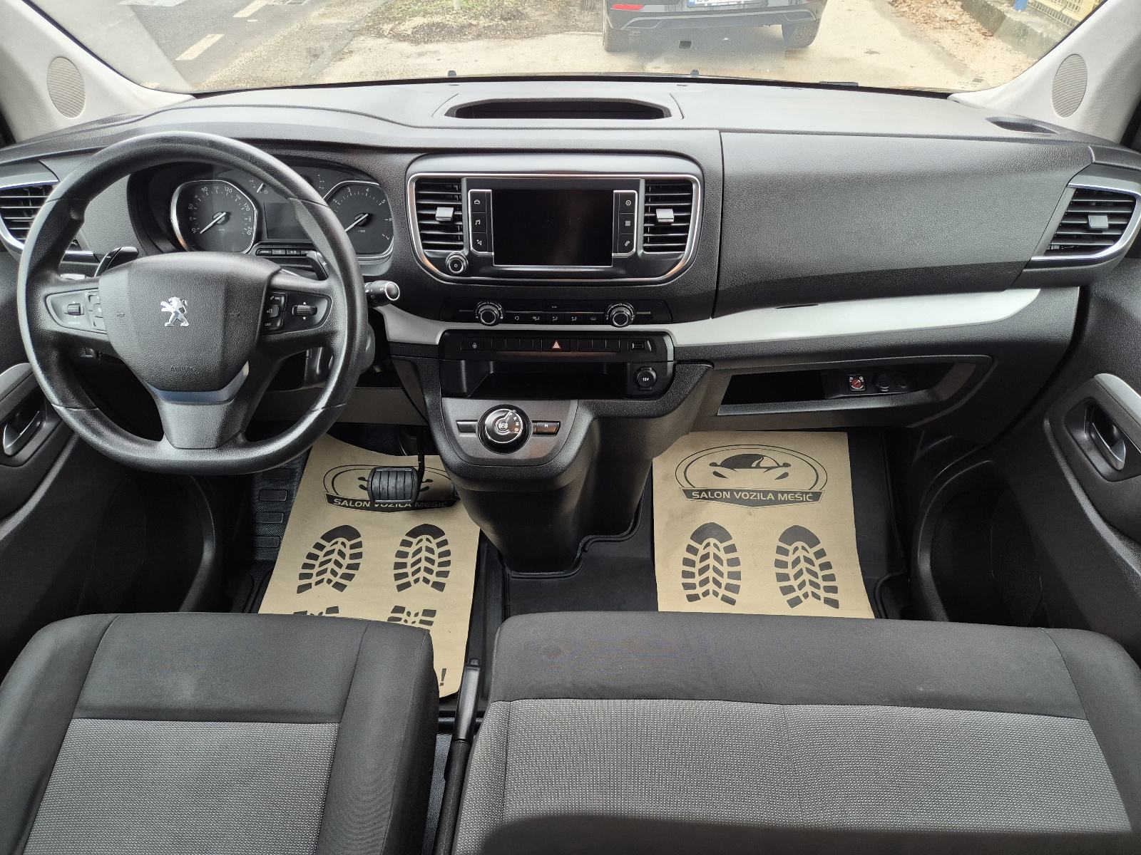 Peugeot Expert Traveller 2.0 BHDI automatik, 8+1 sjedala, garancija.., fotografija 12