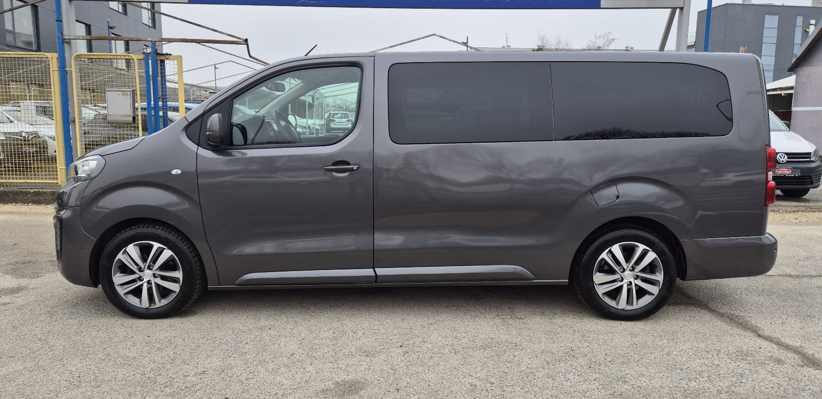 Peugeot Expert Traveller 2.0 BHDI automatik, 8+1 sjedala, garancija.., fotografija 4