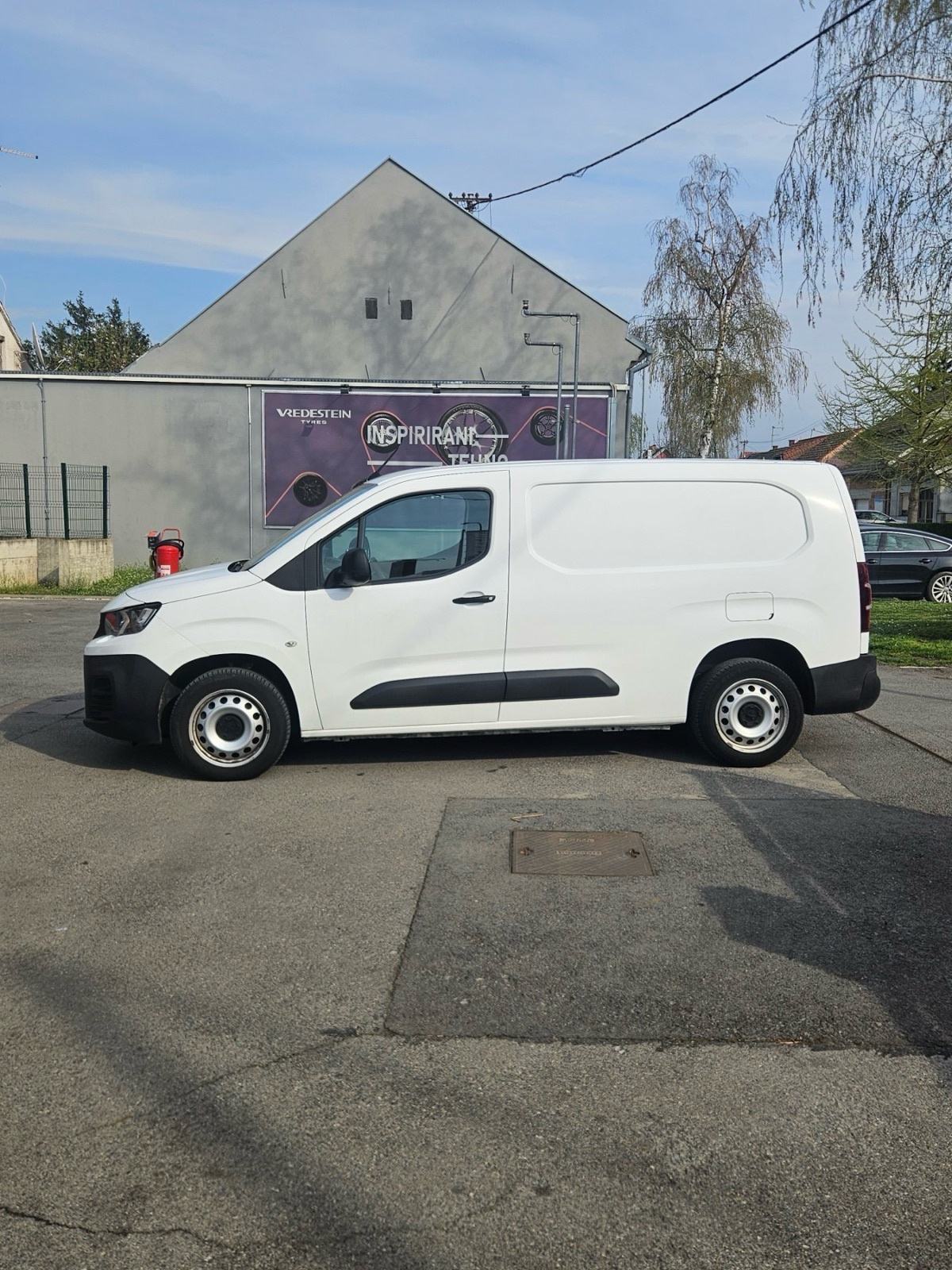 Peugeot Partner L2 1.5 BlueHDi, 3 sjedala! Reg. do 03/2027., održavan!, fotografija 5