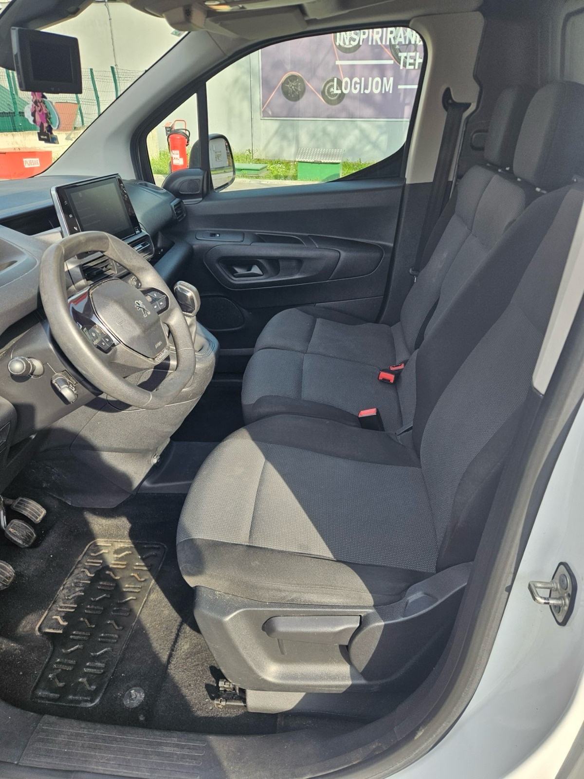 Peugeot Partner L2 1.5 BlueHDi, 3 sjedala! Reg. do 03/2027., održavan!, fotografija 10