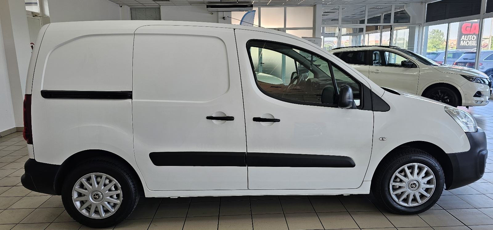 Peugeot Partner 1,6 BlueHDi HR.AUTO,VELIKI SERVIS, fotografija 7
