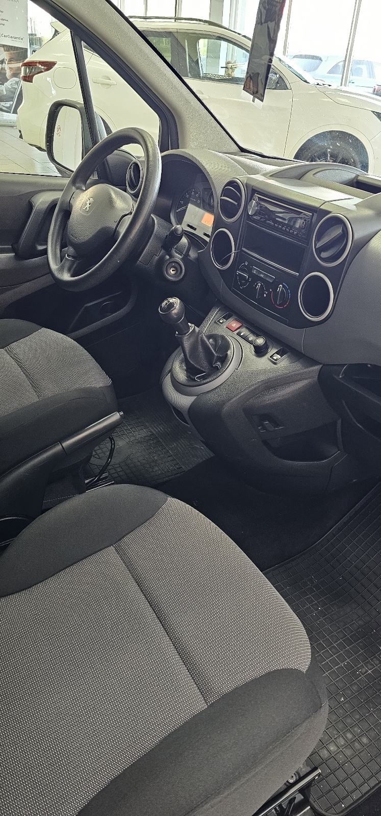 Peugeot Partner 1,6 BlueHDi HR.AUTO,VELIKI SERVIS, fotografija 10