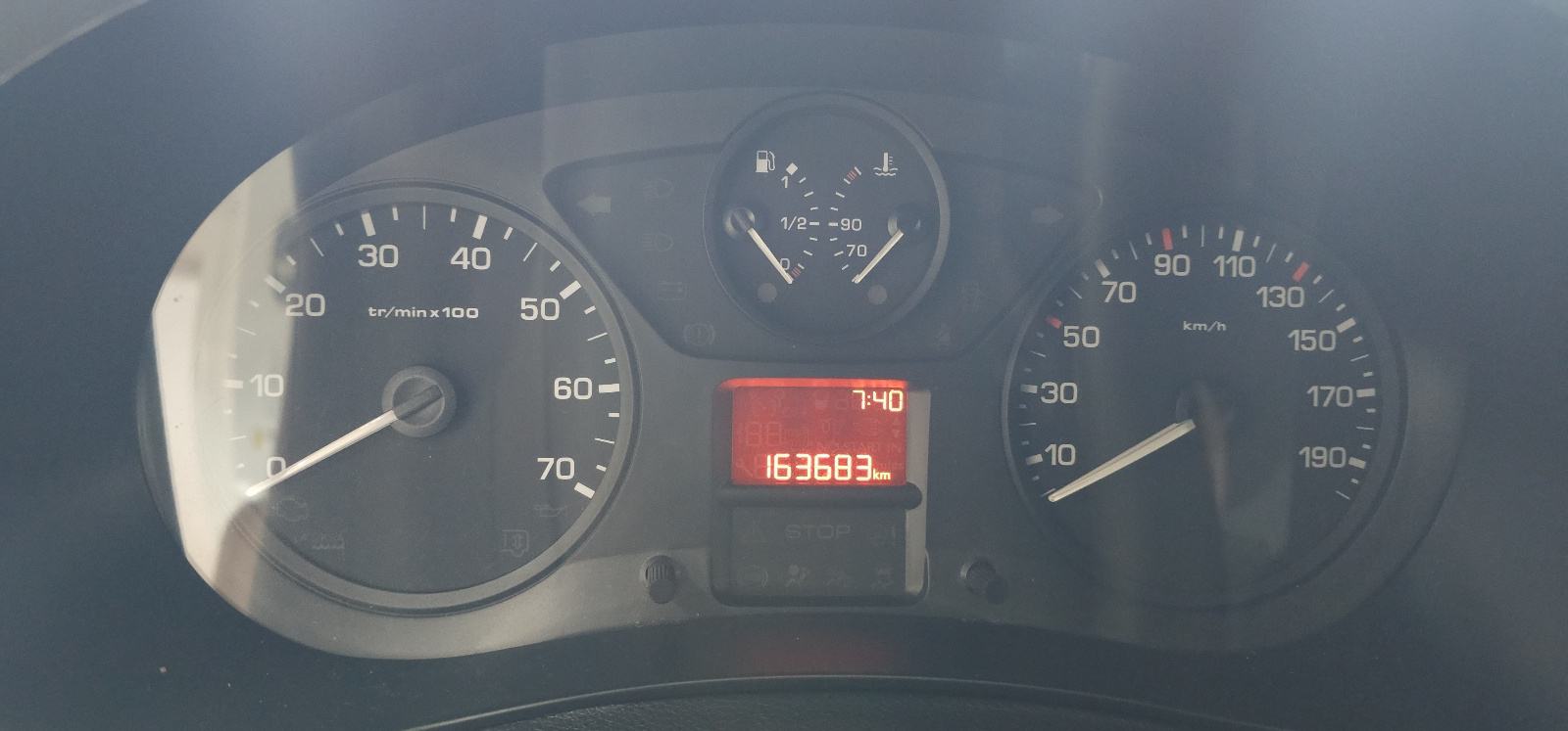 Peugeot Partner 1,6 BlueHDi HR.AUTO,VELIKI SERVIS, fotografija 13