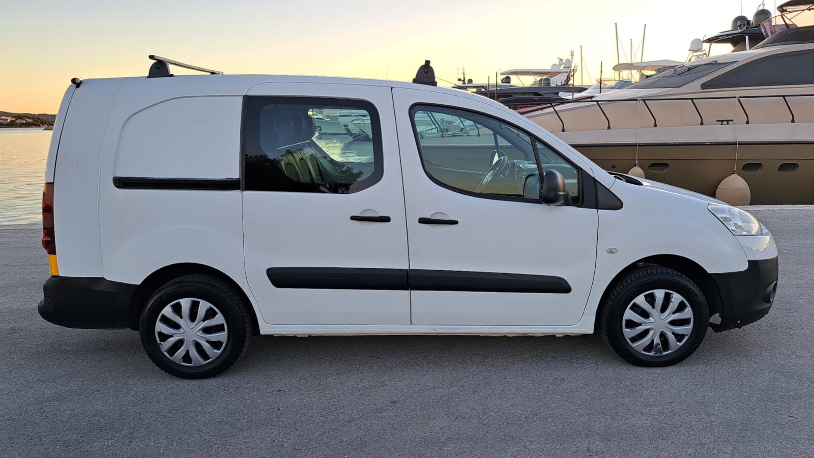 Peugeot Partner 1,6 HDi 2015god.reg 04/27. Produženi, 5 sjedala, fotografija 13