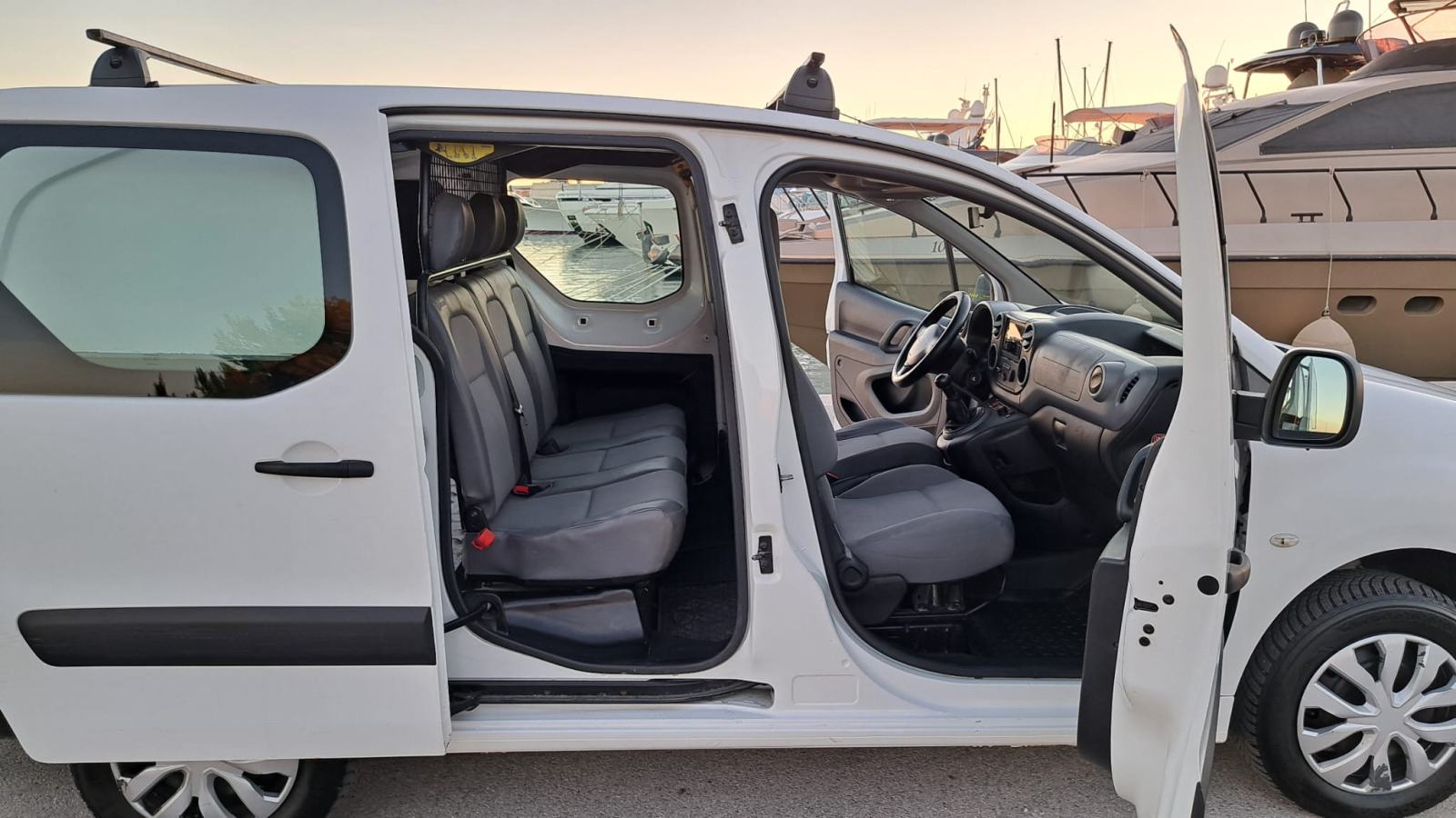Peugeot Partner 1,6 HDi 2015god.reg 04/27. Produženi, 5 sjedala, fotografija 15