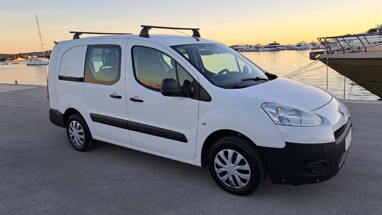 Peugeot Partner 1,6 HDi 2015god.reg 04/27. Produženi, 5 sjedala, fotografija 17