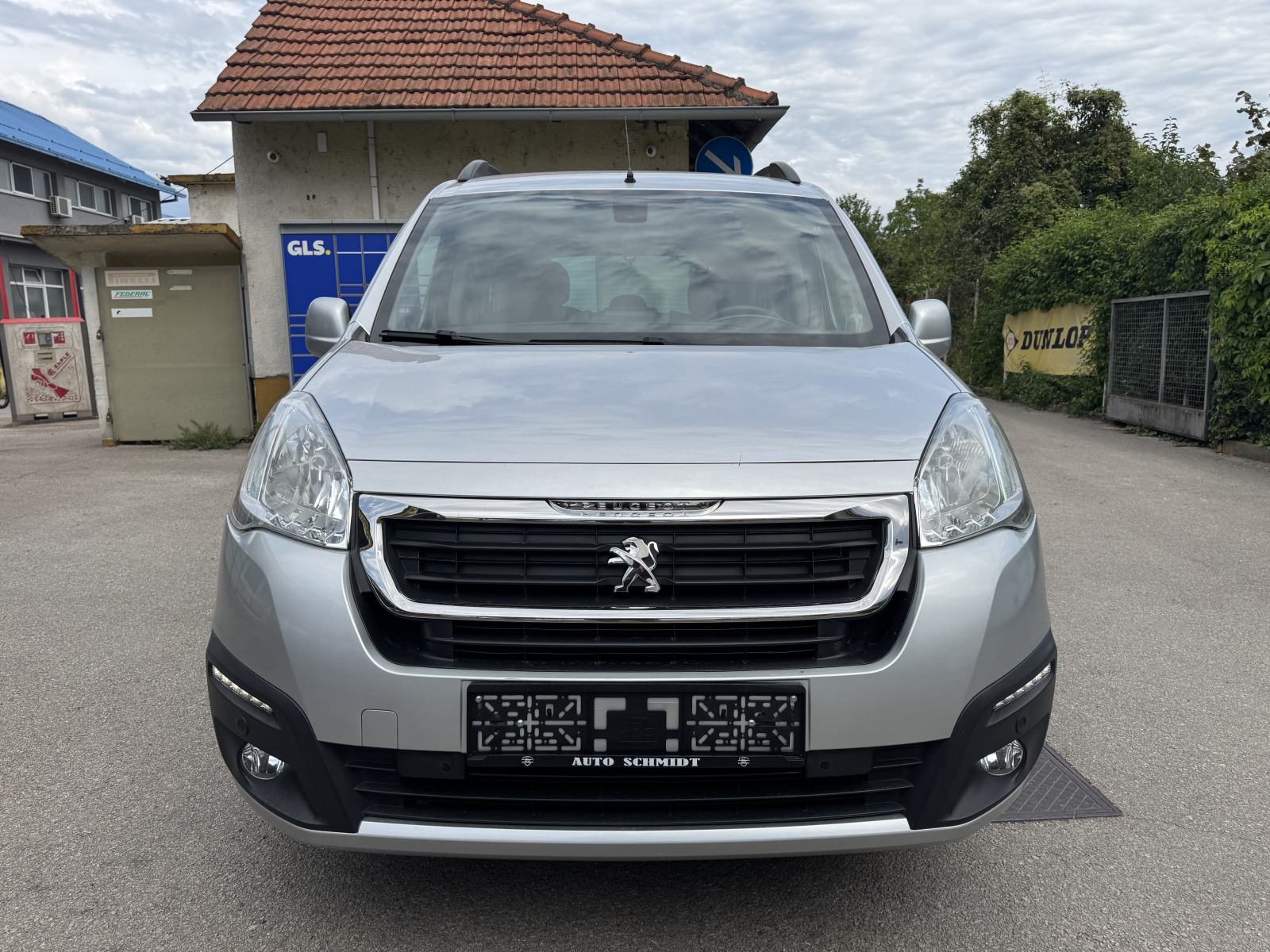 Peugeot Partner Tepee 1,6 BlueHDi ALLURE #149.000 #SERVISNA#GARANCIJA#, fotografija 8