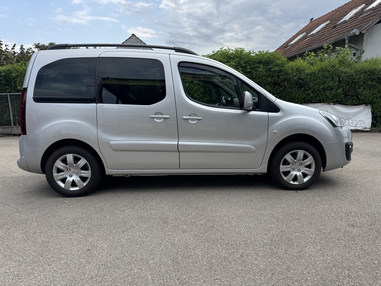 Peugeot Partner Tepee 1,6 BlueHDi ALLURE #149.000 #SERVISNA#GARANCIJA#, fotografija 6