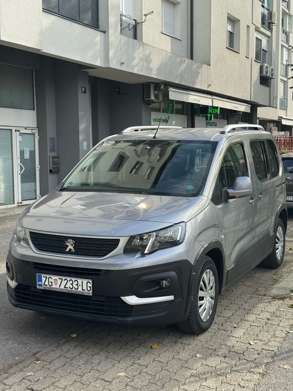 Peugeot Rifter 1.2 Pure tech, fotografija 1