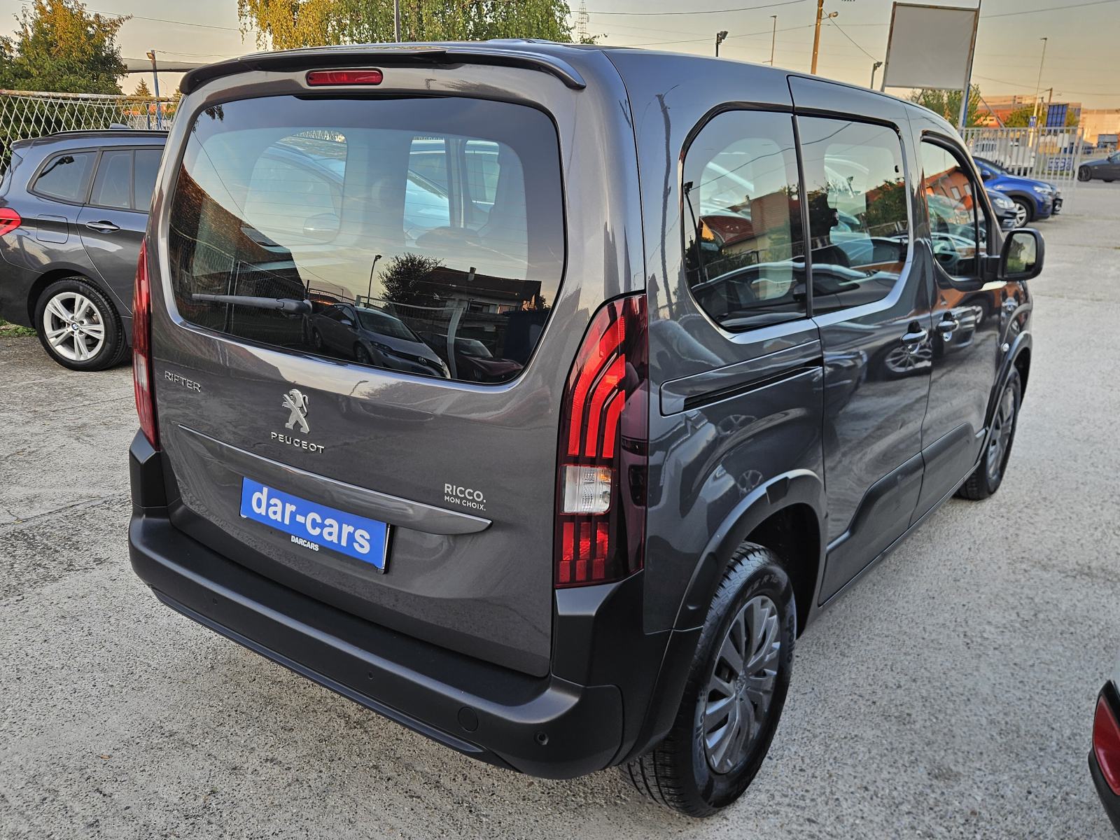 Peugeot Rifter 1,5 BlueHDI * 2021 *80 000 km * TOP STANJE, NAVI, LED, fotografija 2