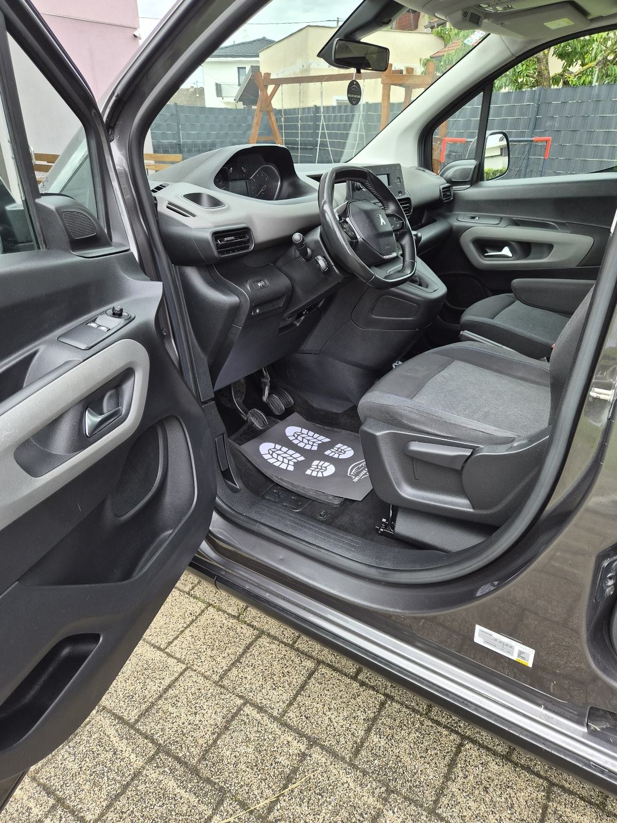 Peugeot Rifter 1,5 BlueHDI STYLE L2 7 SJEDALA KAO NOVO HR VOZILO, fotografija 12