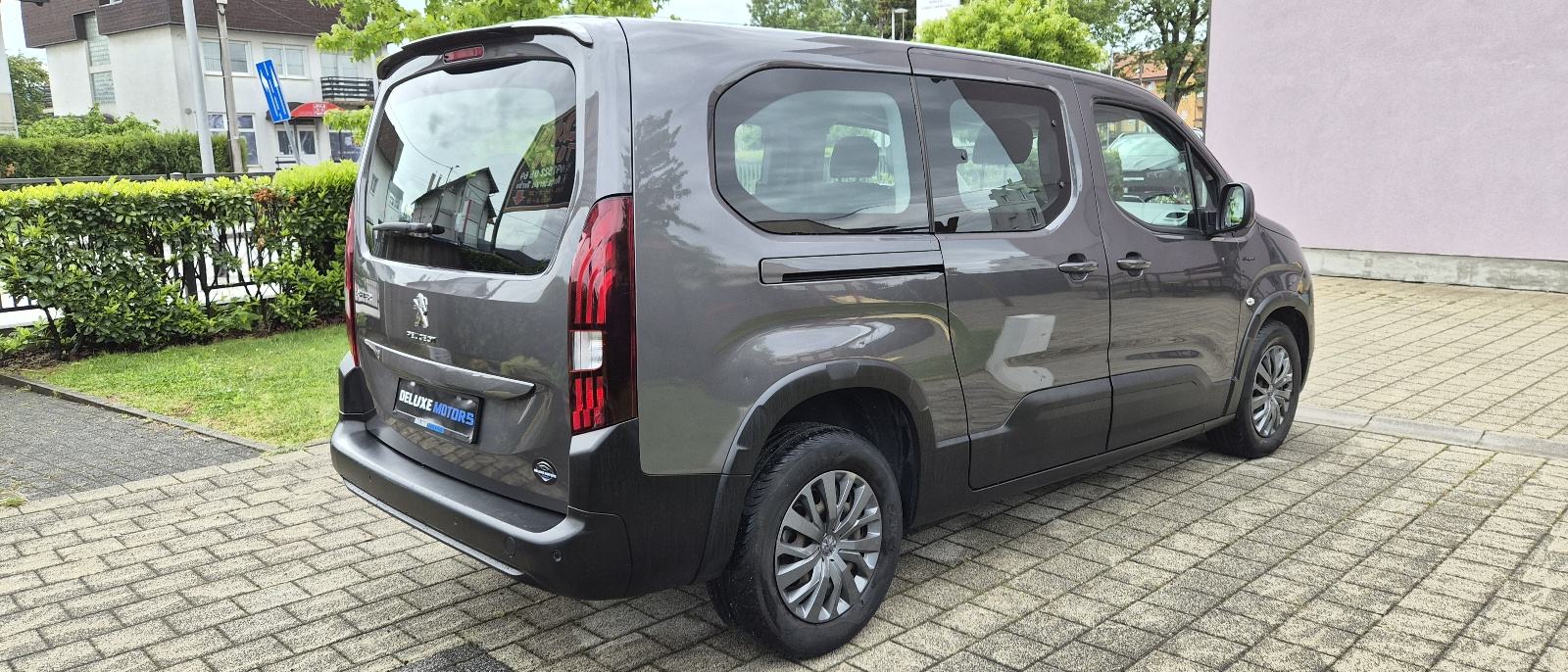 Peugeot Rifter 1,5 BlueHDI STYLE L2 7 SJEDALA KAO NOVO HR VOZILO, pogled izvana - slika 4