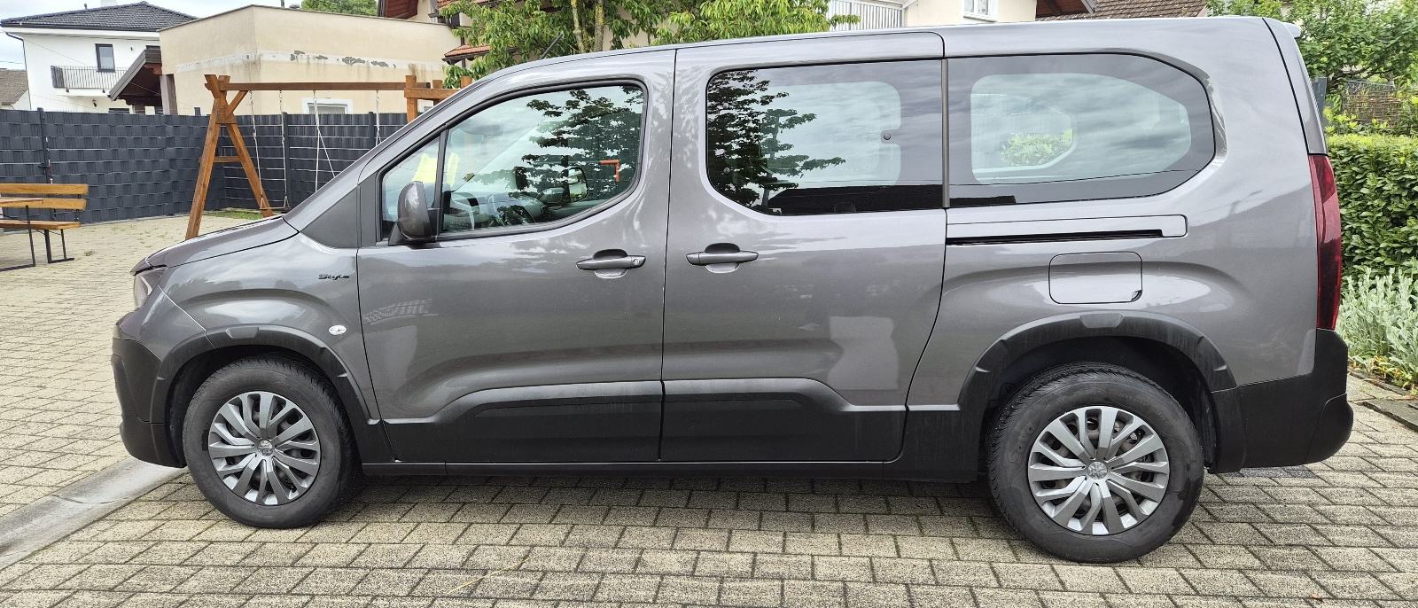 Peugeot Rifter 1,5 BlueHDI STYLE L2 7 SJEDALA KAO NOVO HR VOZILO, fotografija 8