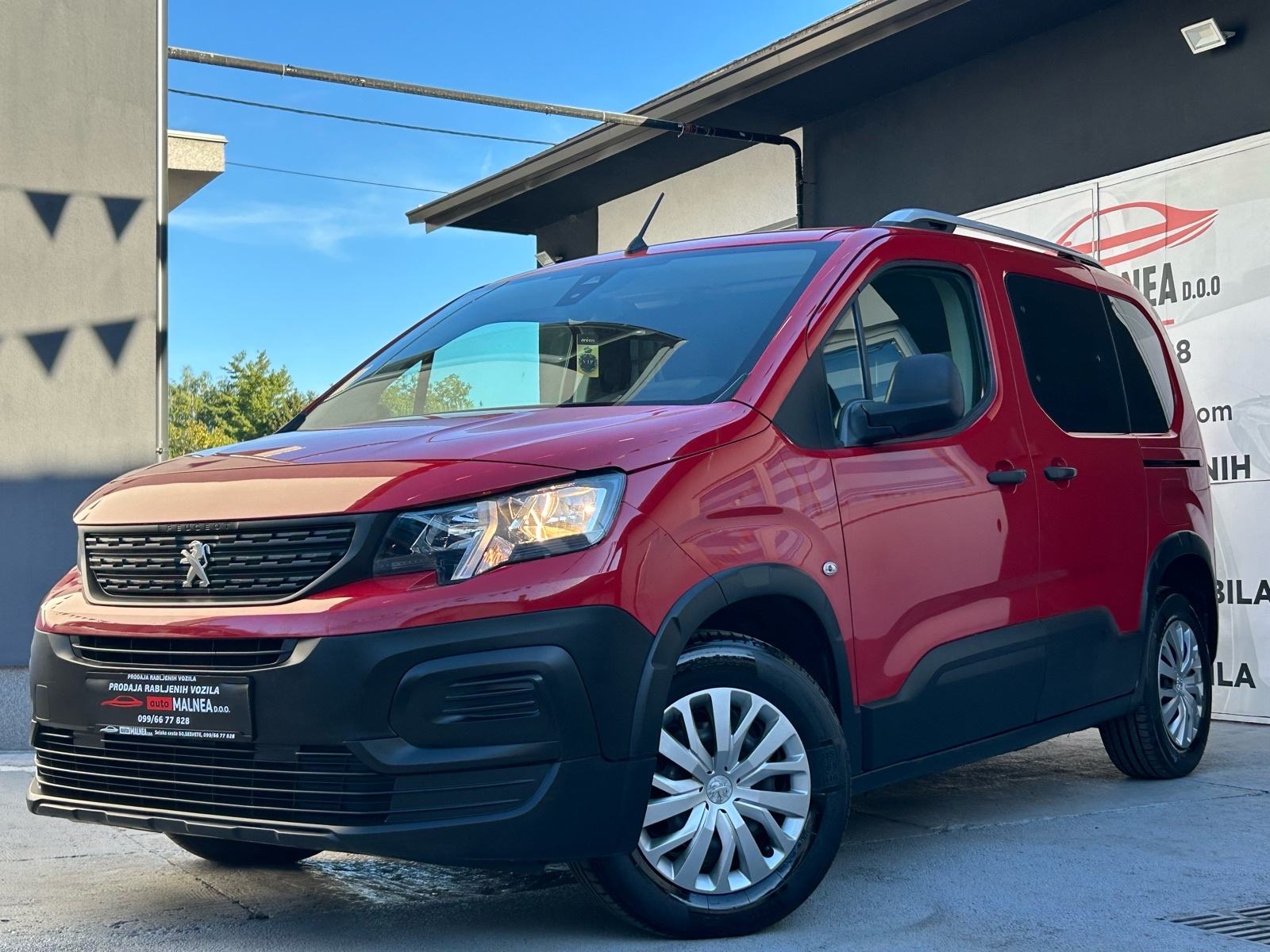 Peugeot Rifter 1,5 HDI 2019G.M-1 NOVI MODEL KOPLETNA VELIKI SERVISNA, fotografija 1