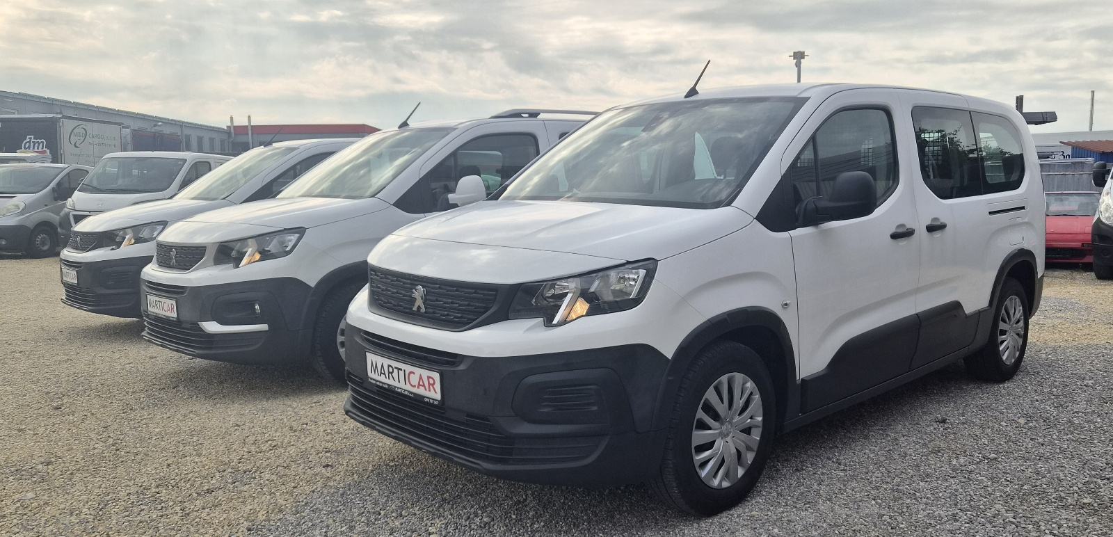 Peugeot Rifter 1,5 N1 5 SJEDALA REG. 09/26 HR VOZILO U PDV-u SERVISNA, fotografija 4